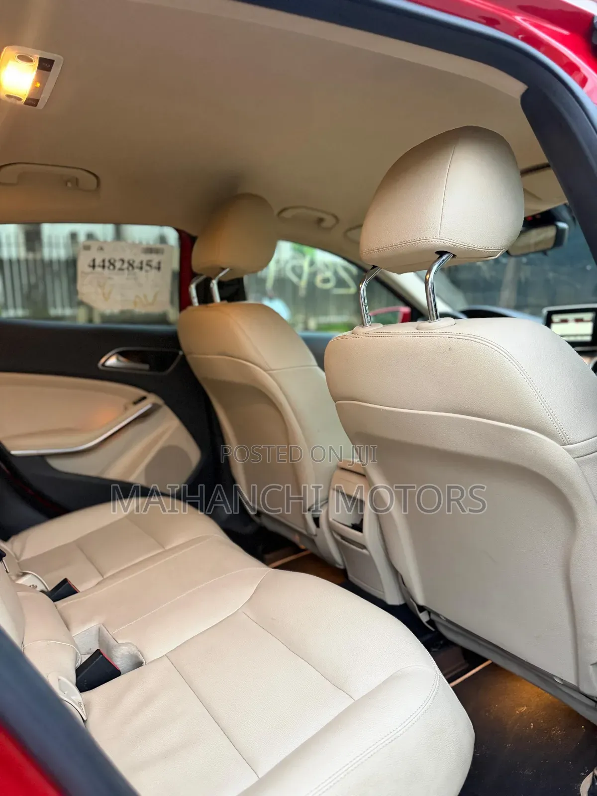 Mercedes-Benz GLA 250 2015 Red