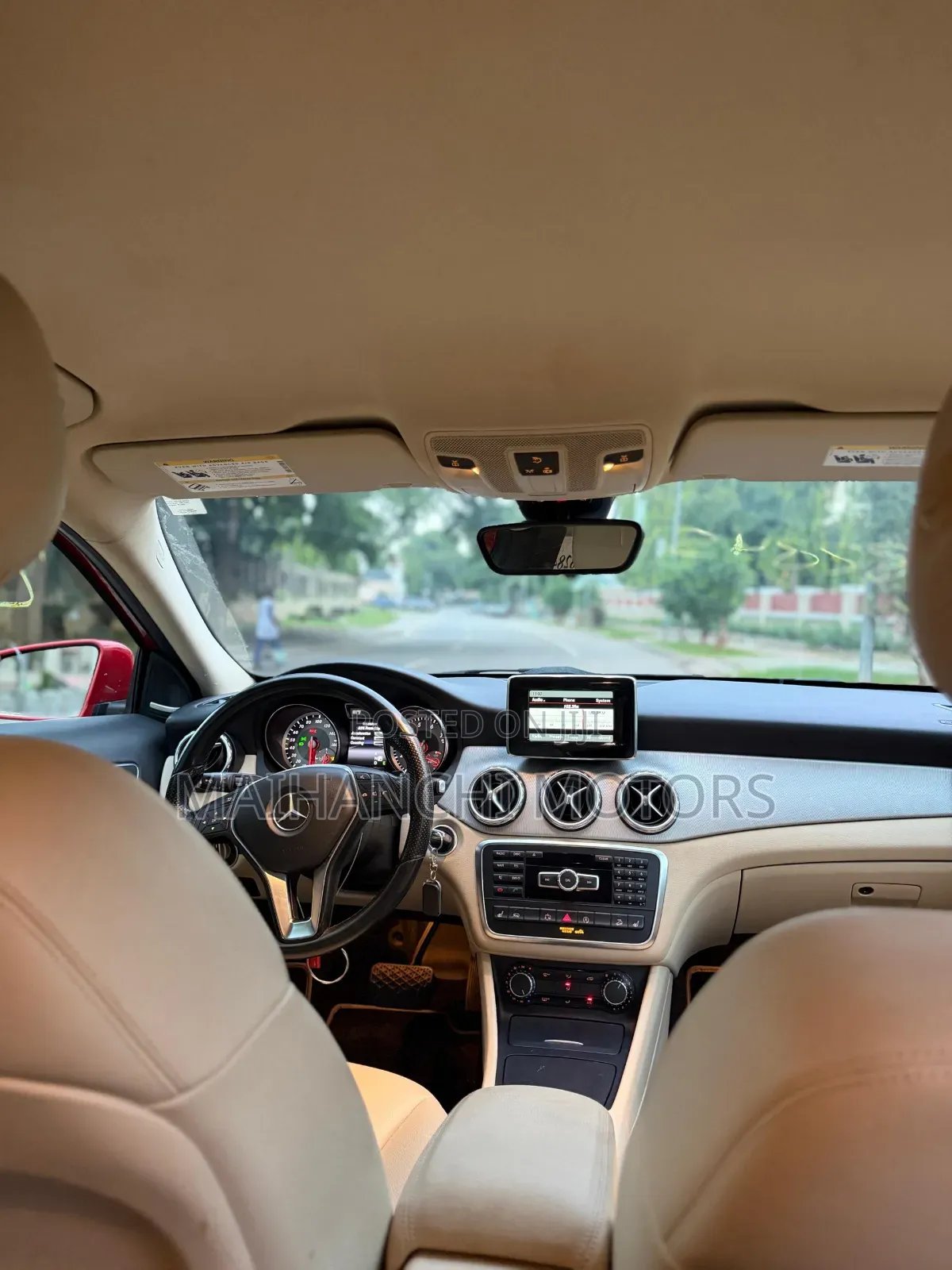Mercedes-Benz GLA 250 2015 Red