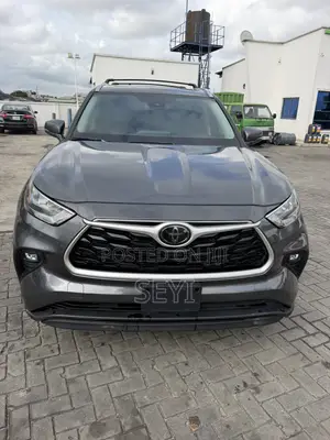 Toyota Highlander XLE AWD 2020 Gray