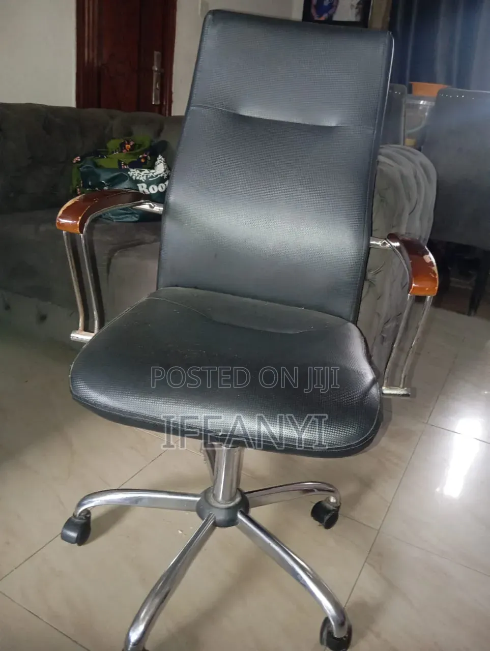 Executive Office Chair
