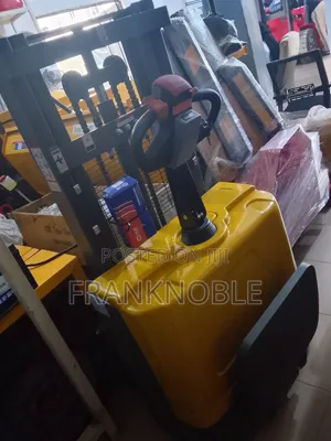 Electric Pallet Stacker