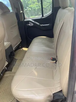 Nissan Frontier Automatic 2005 Gray