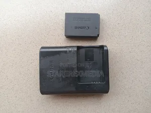 Canon M50 Battery Follow Come