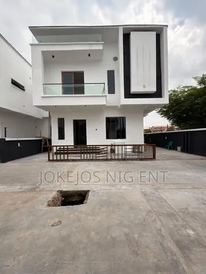 5bdrm Duplex in Idado for sale