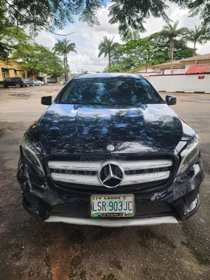 Mercedes-Benz GLA 250 2016 Black