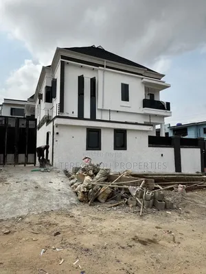 5bdrm Duplex in Berger for sale