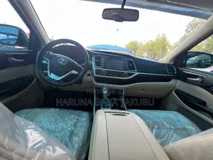 Toyota Highlander Limited 4x4 V6 (3.5L 6cyl 8A) 2018 White