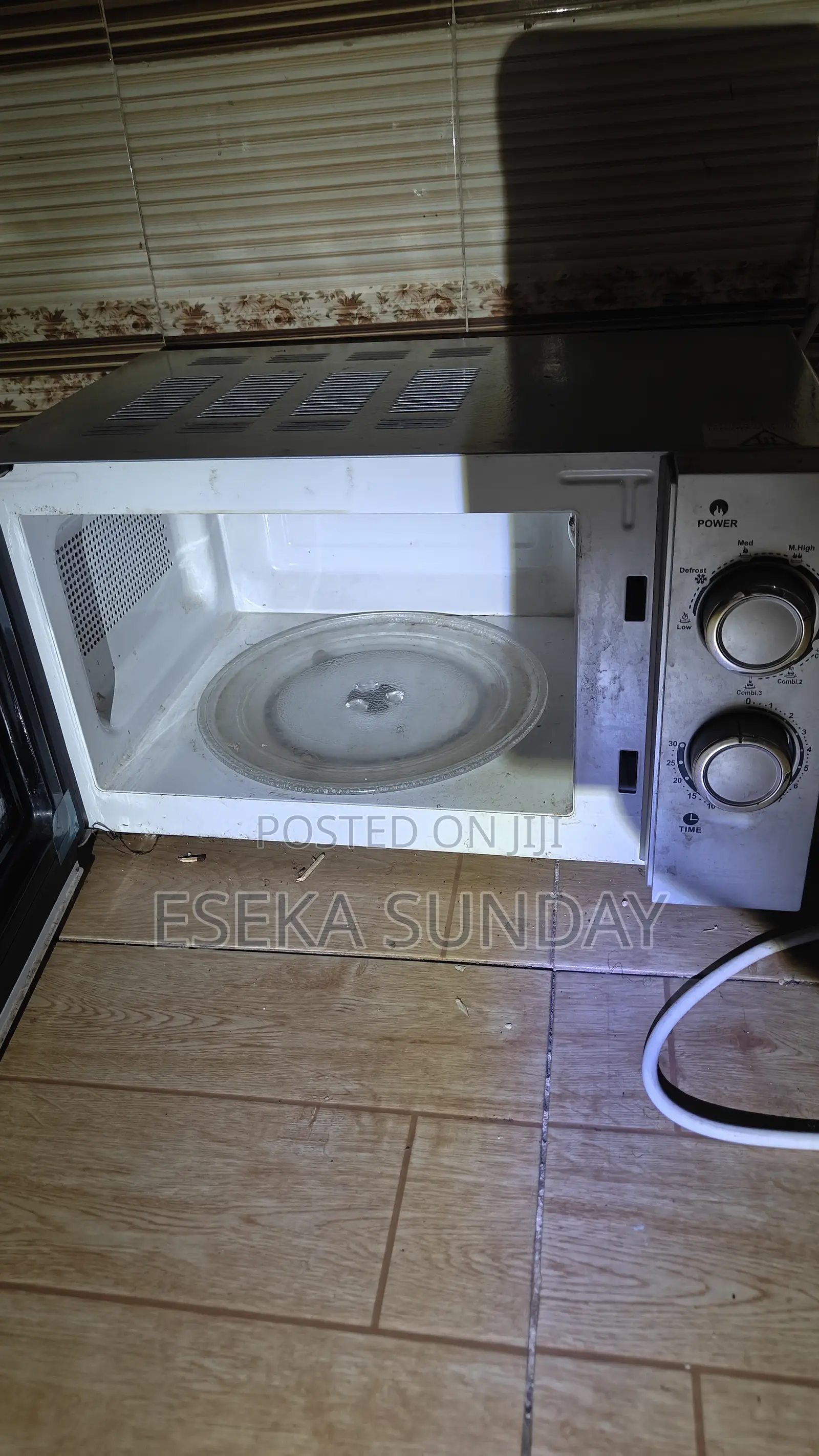Microwave Oven