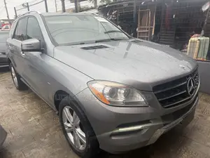 Mercedes-Benz M Class ML 350 BlueTEC 4Matic 2012 Gray