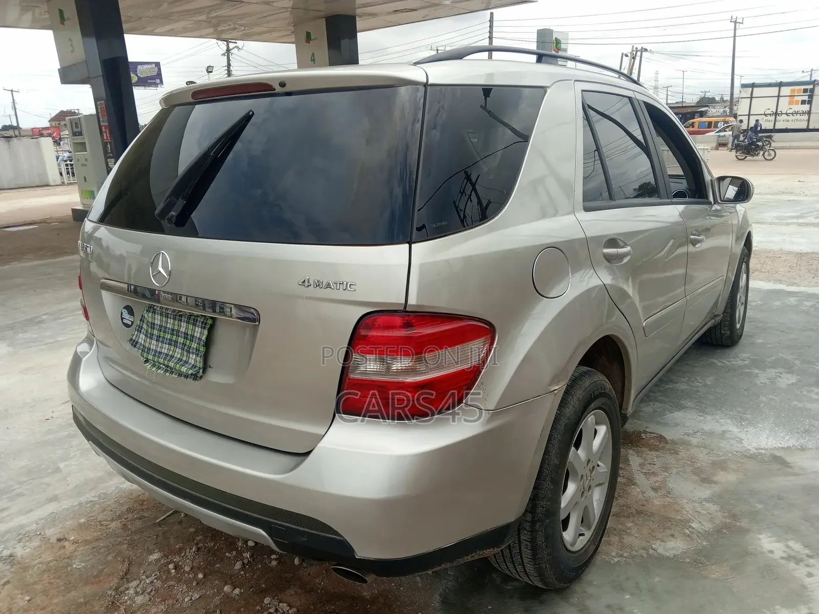 Mercedes-Benz M Class 2006 Gold