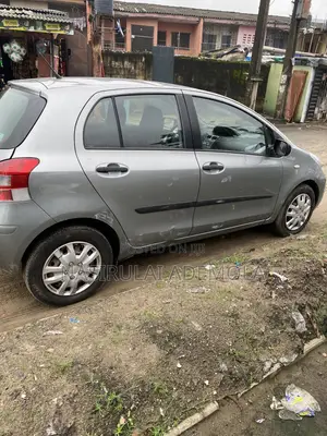 Toyota Yaris 2007 Gray