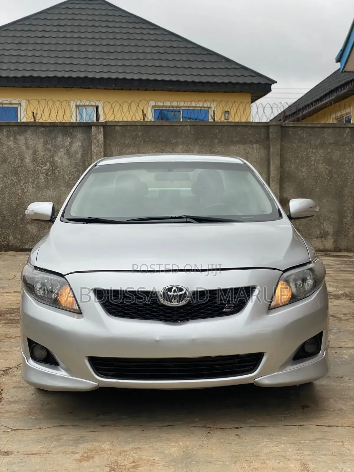 Toyota Corolla 2010 Silver