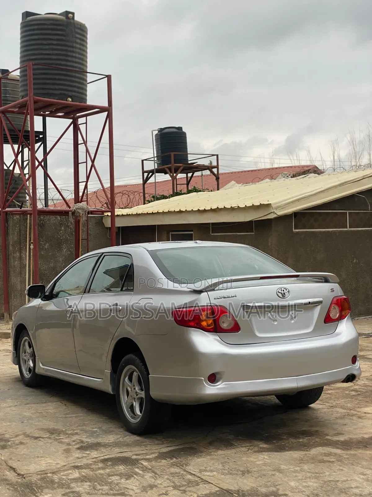 Toyota Corolla 2010 Silver