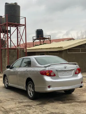 Toyota Corolla 2010 Silver