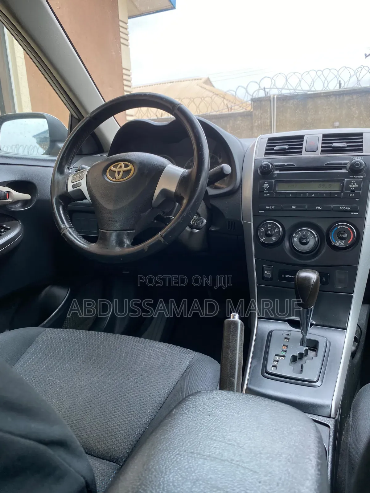 Toyota Corolla 2010 Silver