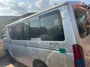Toyota HiAce 2013 Silver