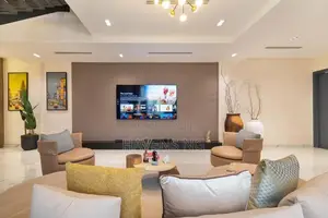 Luxury 3-Bedroom Penthouse