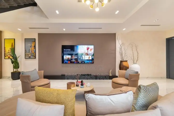 Luxury 3-Bedroom Penthouse