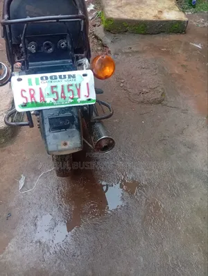 Bajaj Boxer 2023 Red