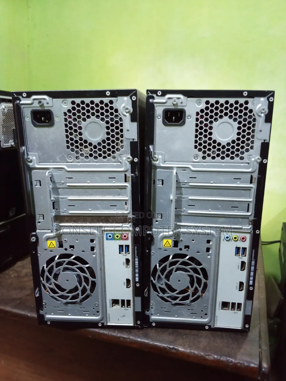 Desktop Computer HP Pavilion 590 8GB Intel Core i5 HDD 500GB