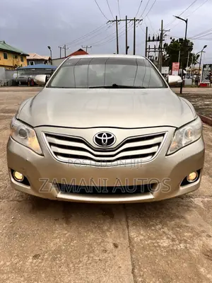 Toyota Camry 2008 Gold