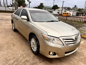 Toyota Camry 2008 Gold