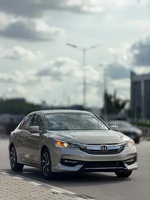 Honda Accord 2017 Gold