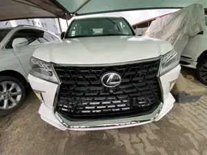 Lexus LX 570 AWD 2014 White