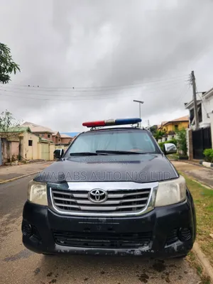 Toyota Hilux 2010 Black
