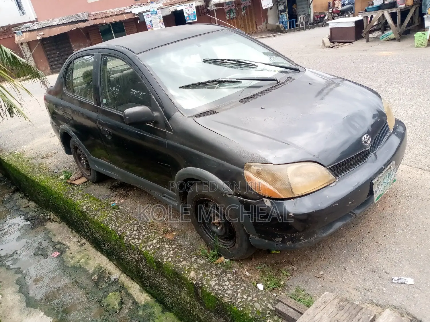 Toyota Echo 2002 Black