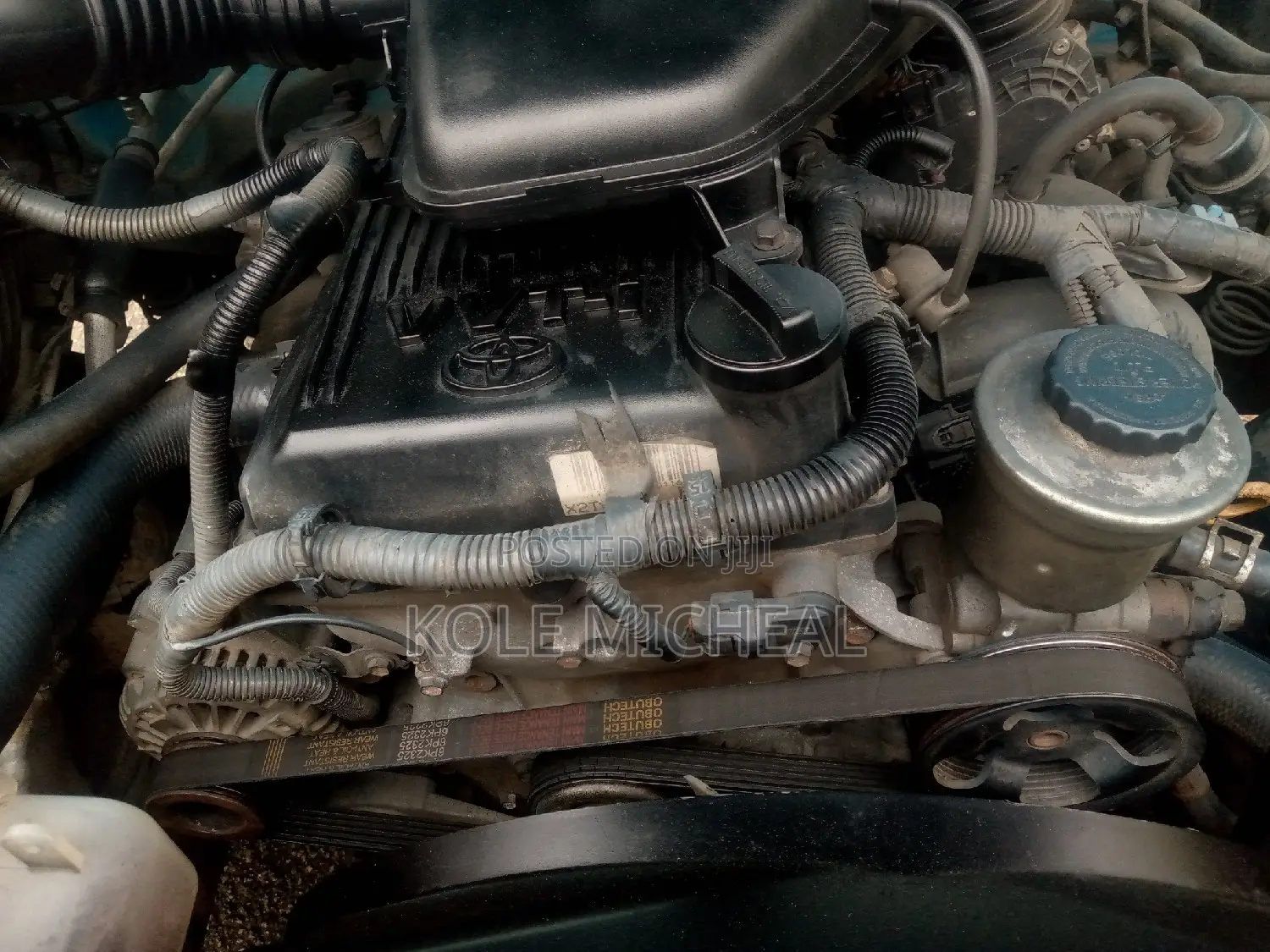 Toyota Hilux 2013 Blue
