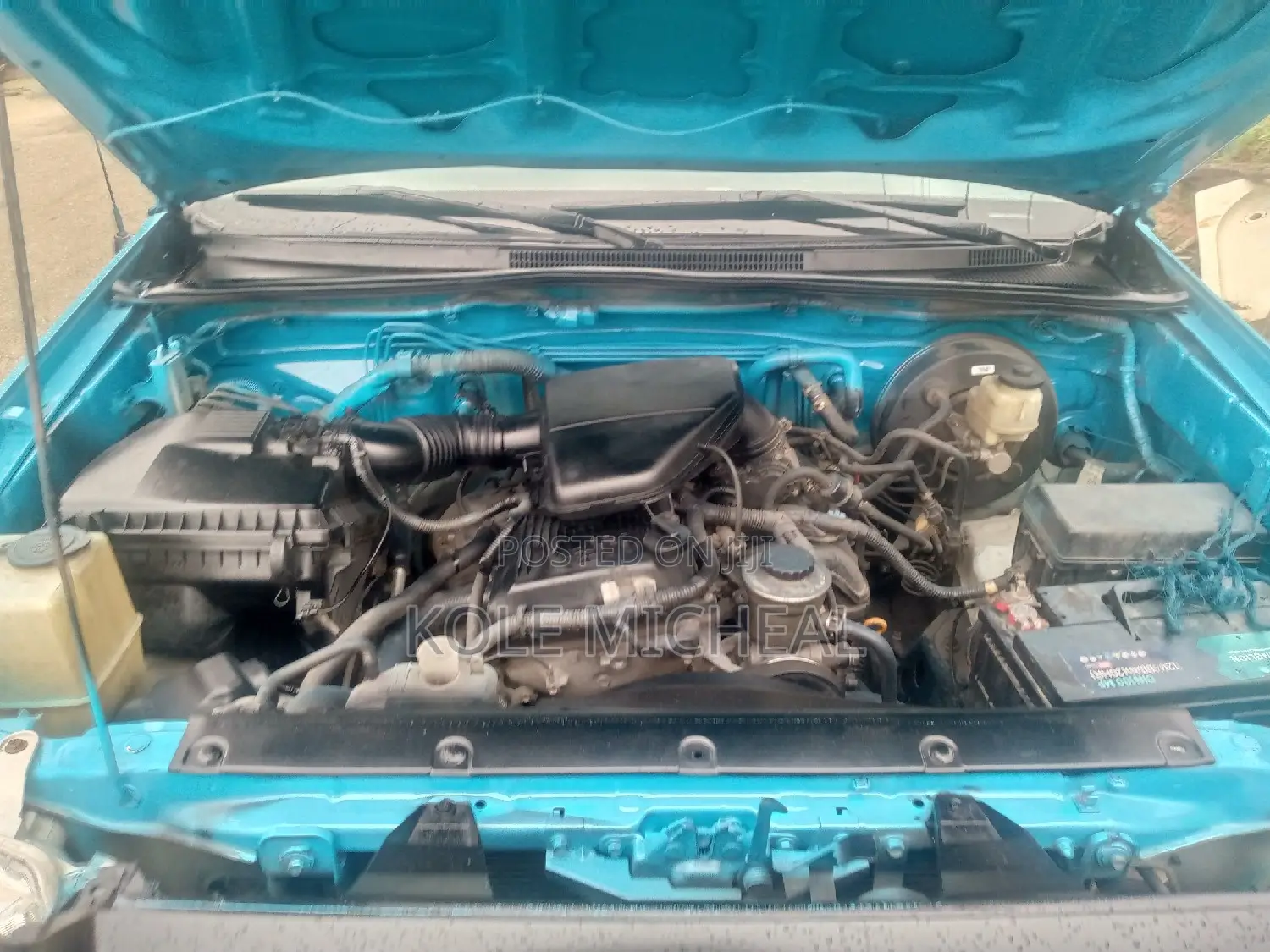 Toyota Hilux 2013 Blue