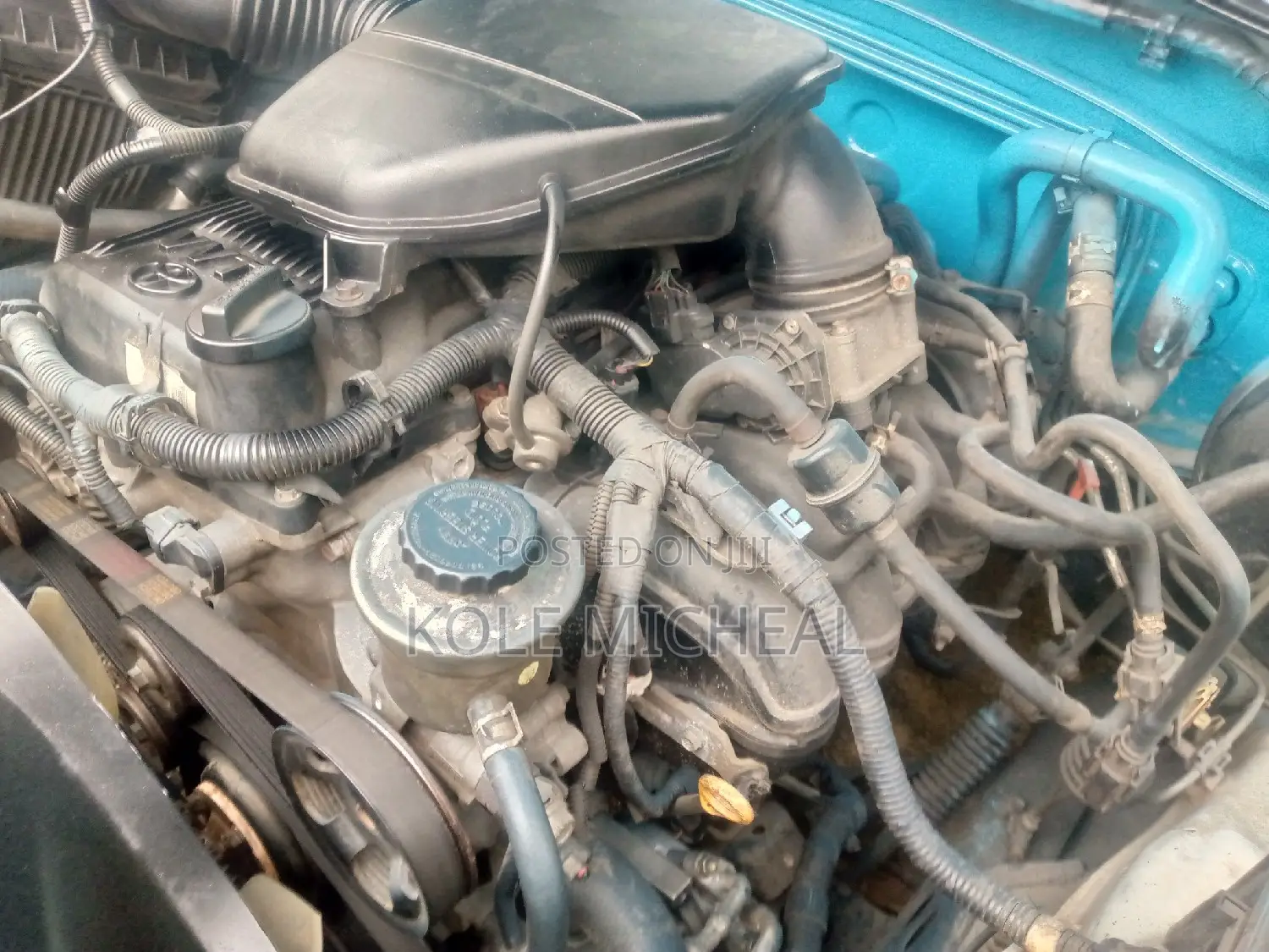 Toyota Hilux 2013 Blue