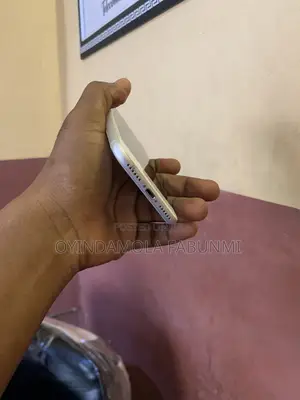 Apple iPhone 7 32 GB Silver