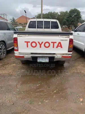 Toyota Hilux 2.5 Cab 2005 White