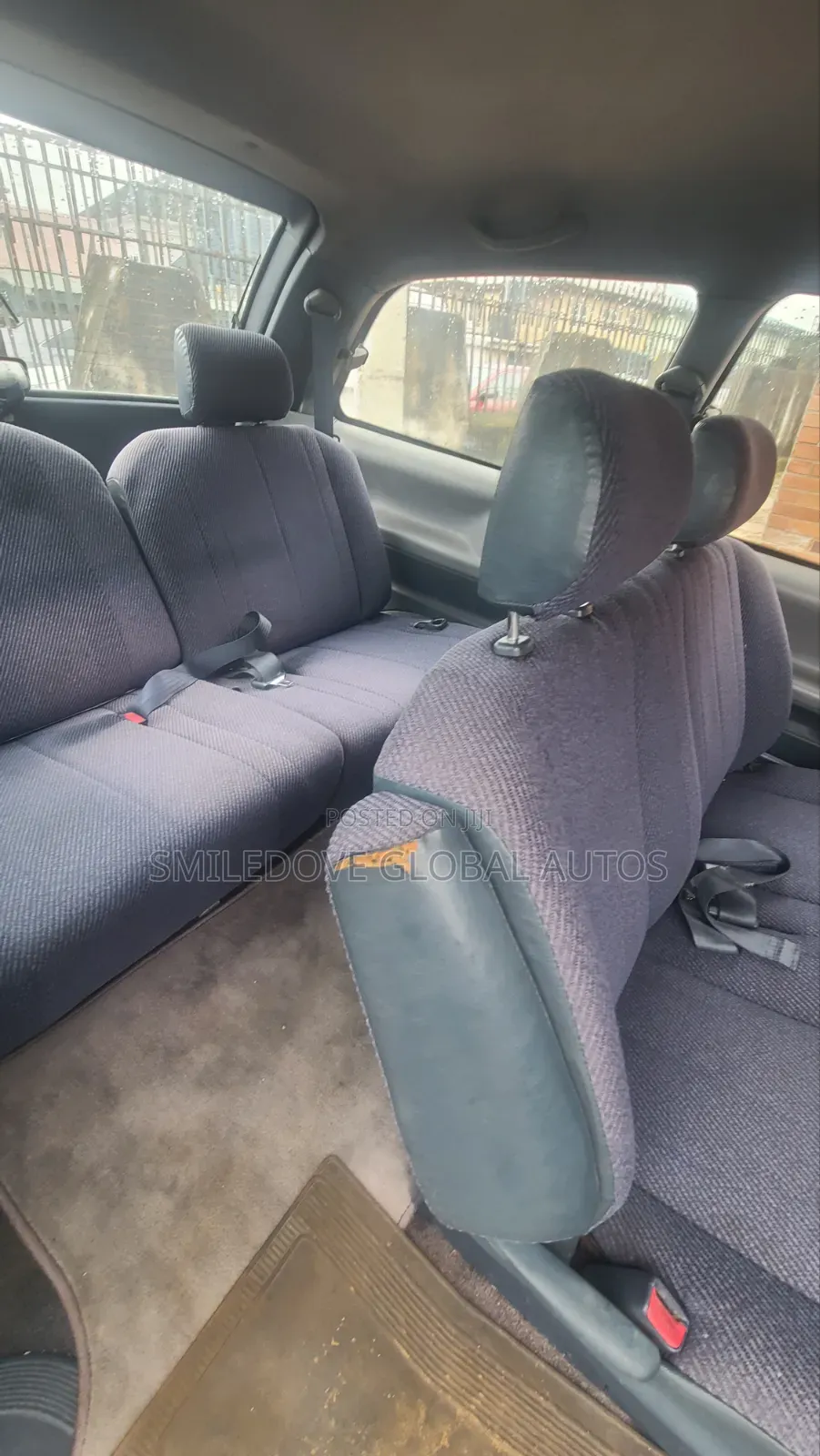 Toyota Previa 2000 Gray
