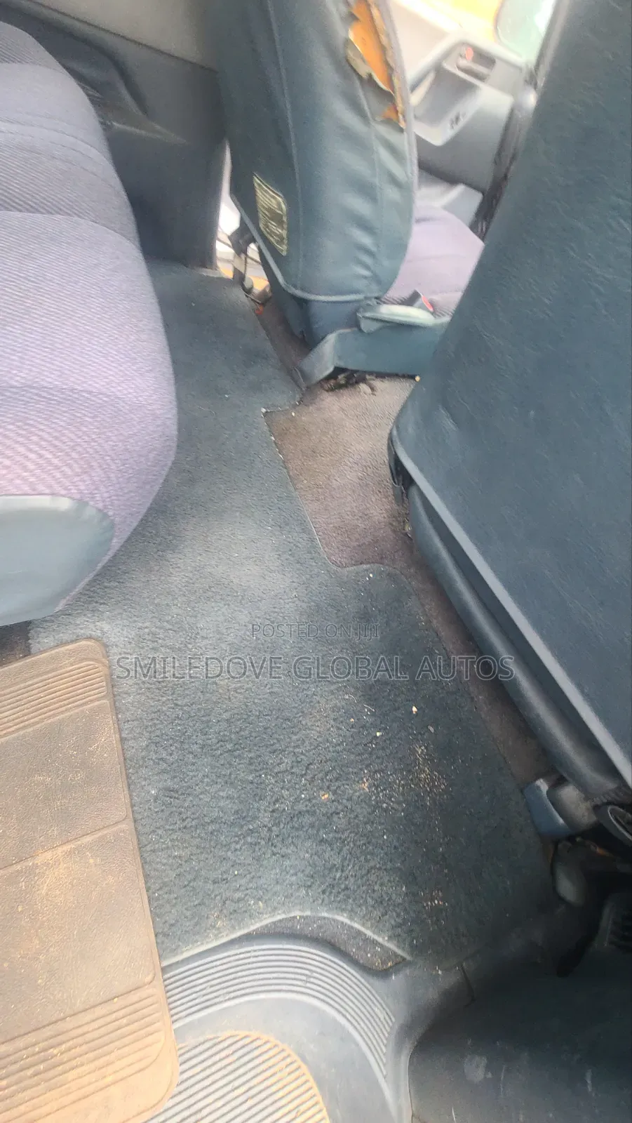 Toyota Previa 2000 Gray
