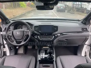 Honda Ridgeline Black Edition AWD 2023 White