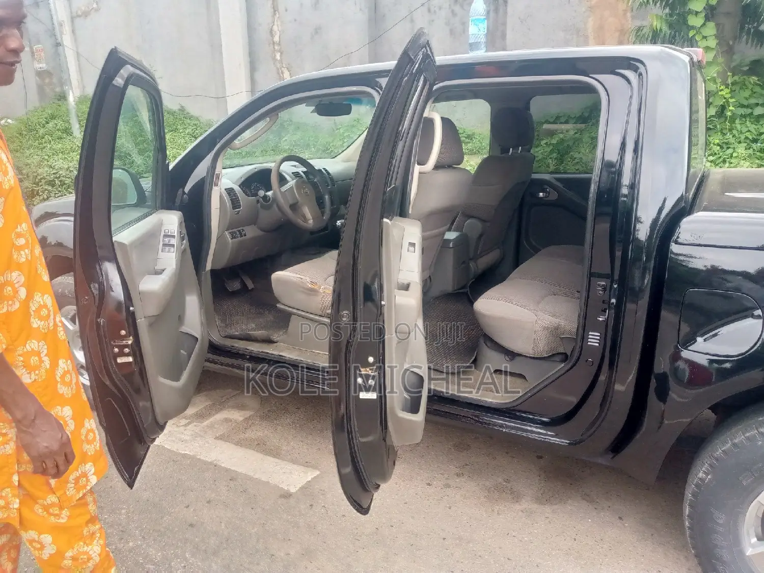 Nissan Frontier Automatic 2005 Gray