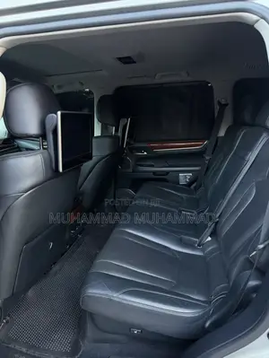 Lexus LX 570 AWD 2018
