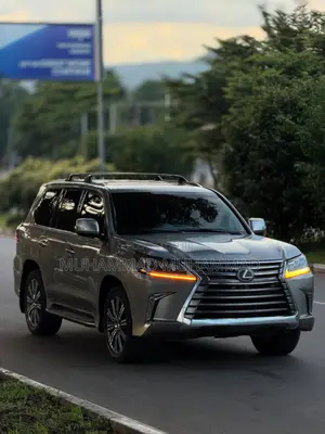 Lexus LX 570 AWD 2018