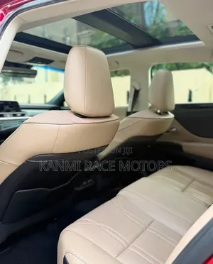 Lexus ES 2019 Red