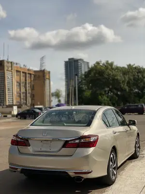 Honda Accord EX-L 4dr Sedan FWD (2.4L 4cyl 2A) 2017 Gold