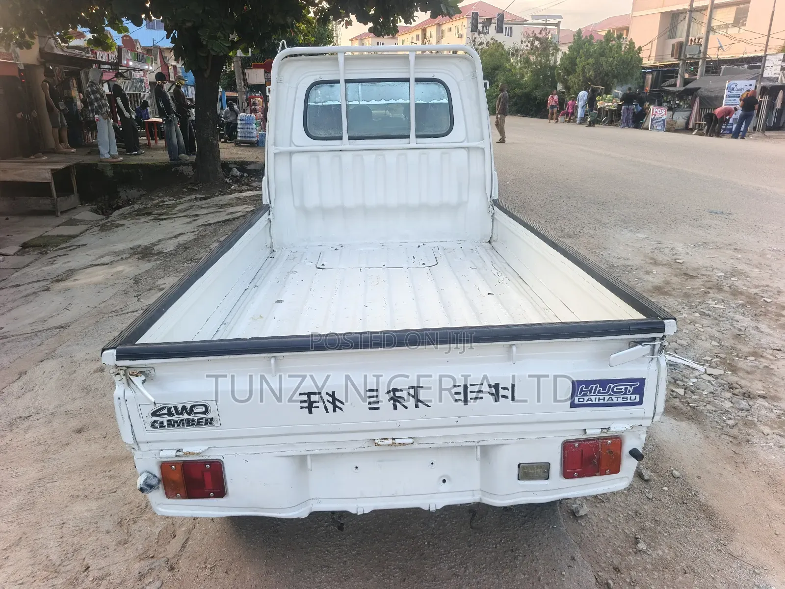 Daihatsu Hijet 2007 White