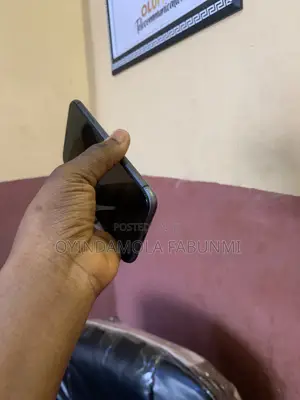 Apple iPhone 11 64 GB Black