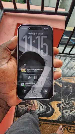 Apple iPhone 16 128 GB White