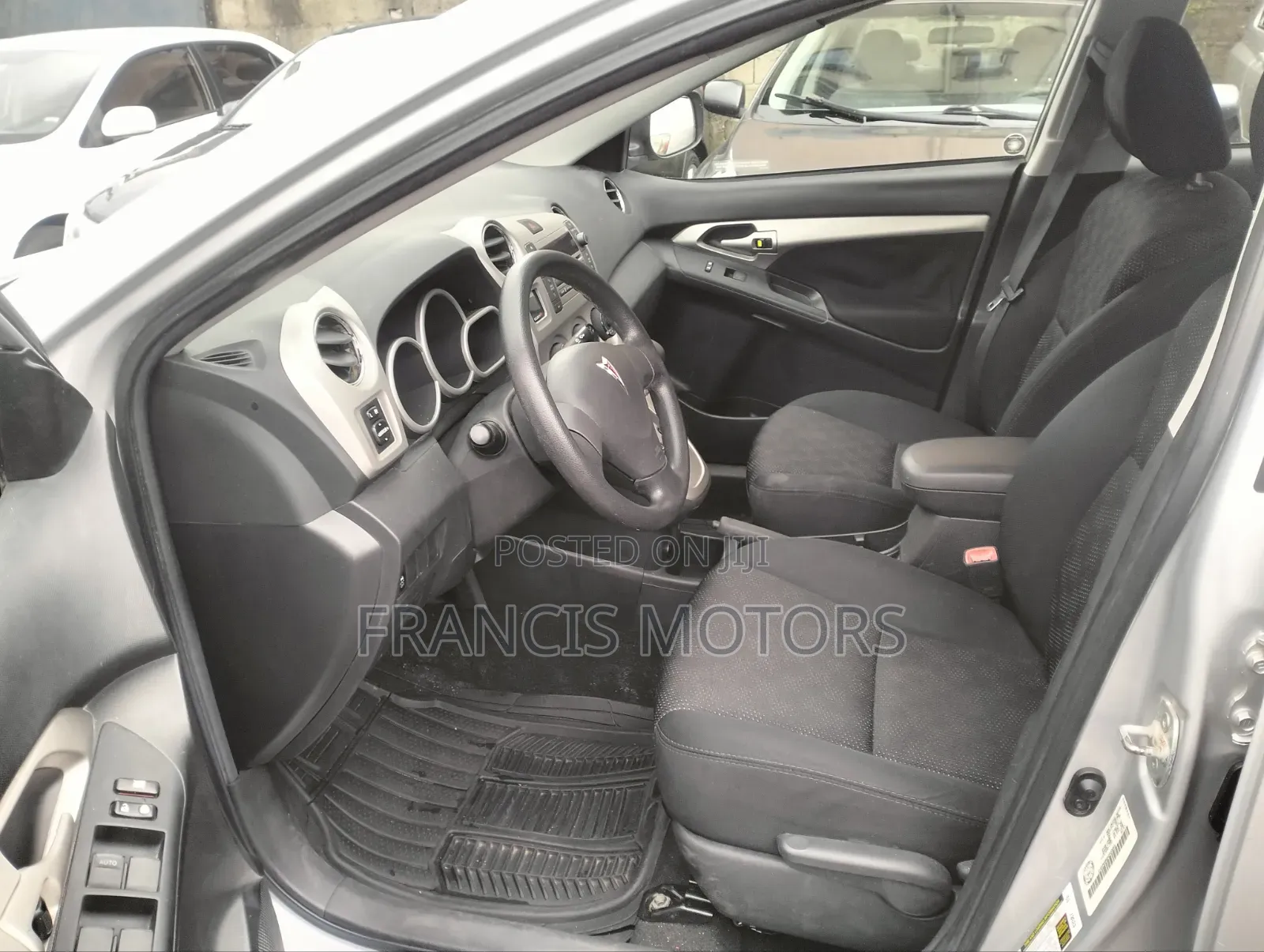Pontiac Vibe 2010 Silver