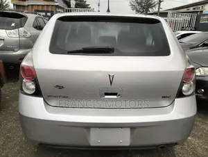 Pontiac Vibe 2010 Silver