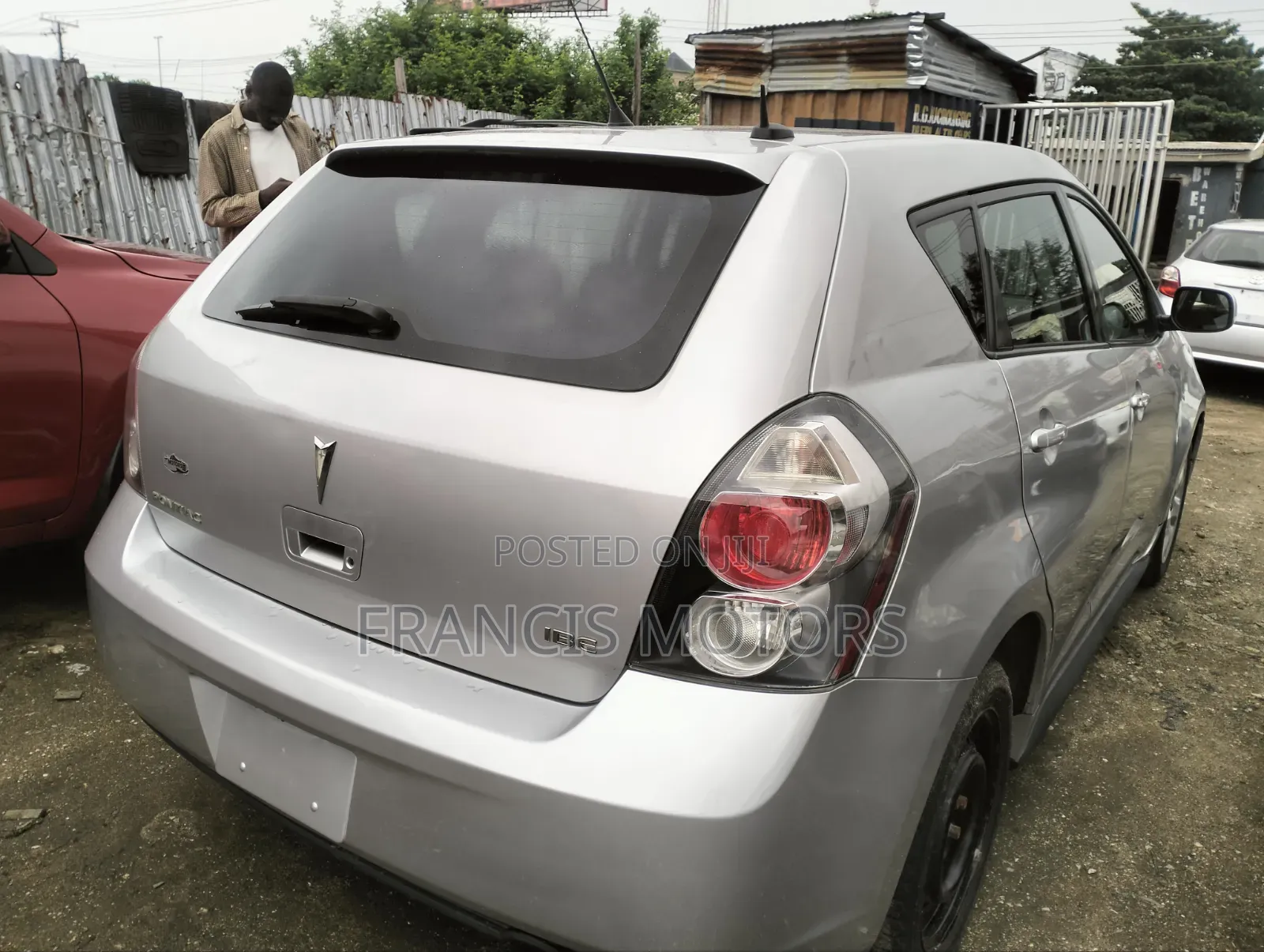 Pontiac Vibe 2010 Silver