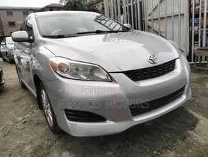 Toyota Matrix 2010 Silver